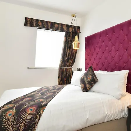 The Lane - Boutique Galway
