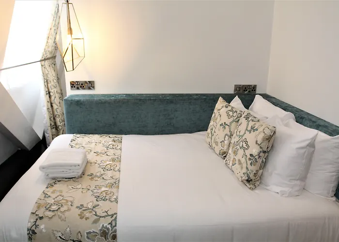 The Lane - Boutique בית הארחה