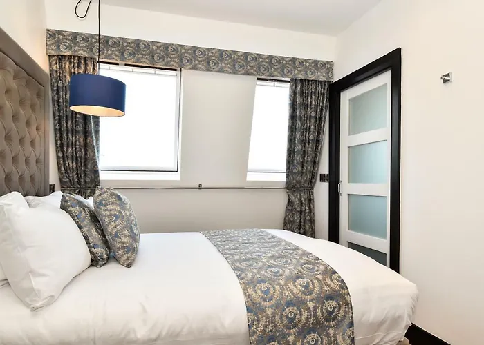 The Lane - Boutique Pensión Galway